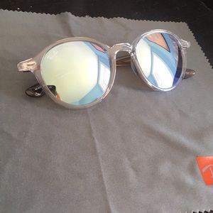 Ray Ban (RB4237)  Silver Reflective Lense